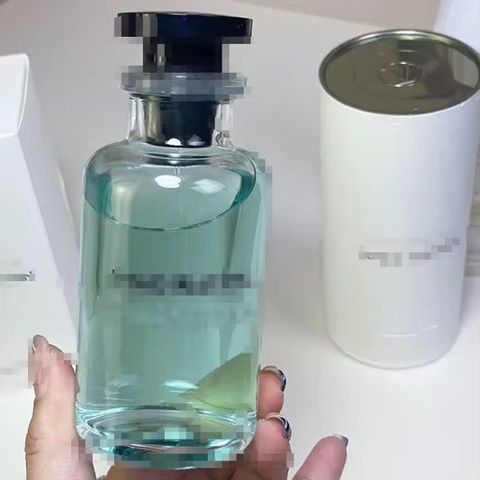 Perfume sold well in American warehouses